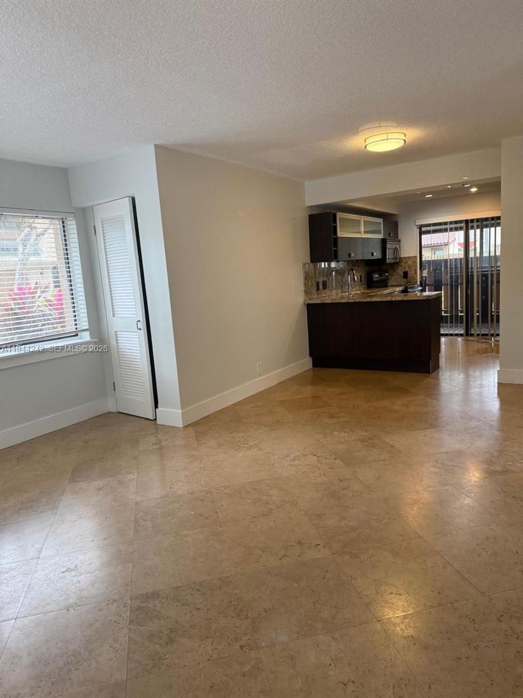 Photo of 118 Wimbledon Lake Dr, Plantation, FL 33324 (MLS # A11944242)