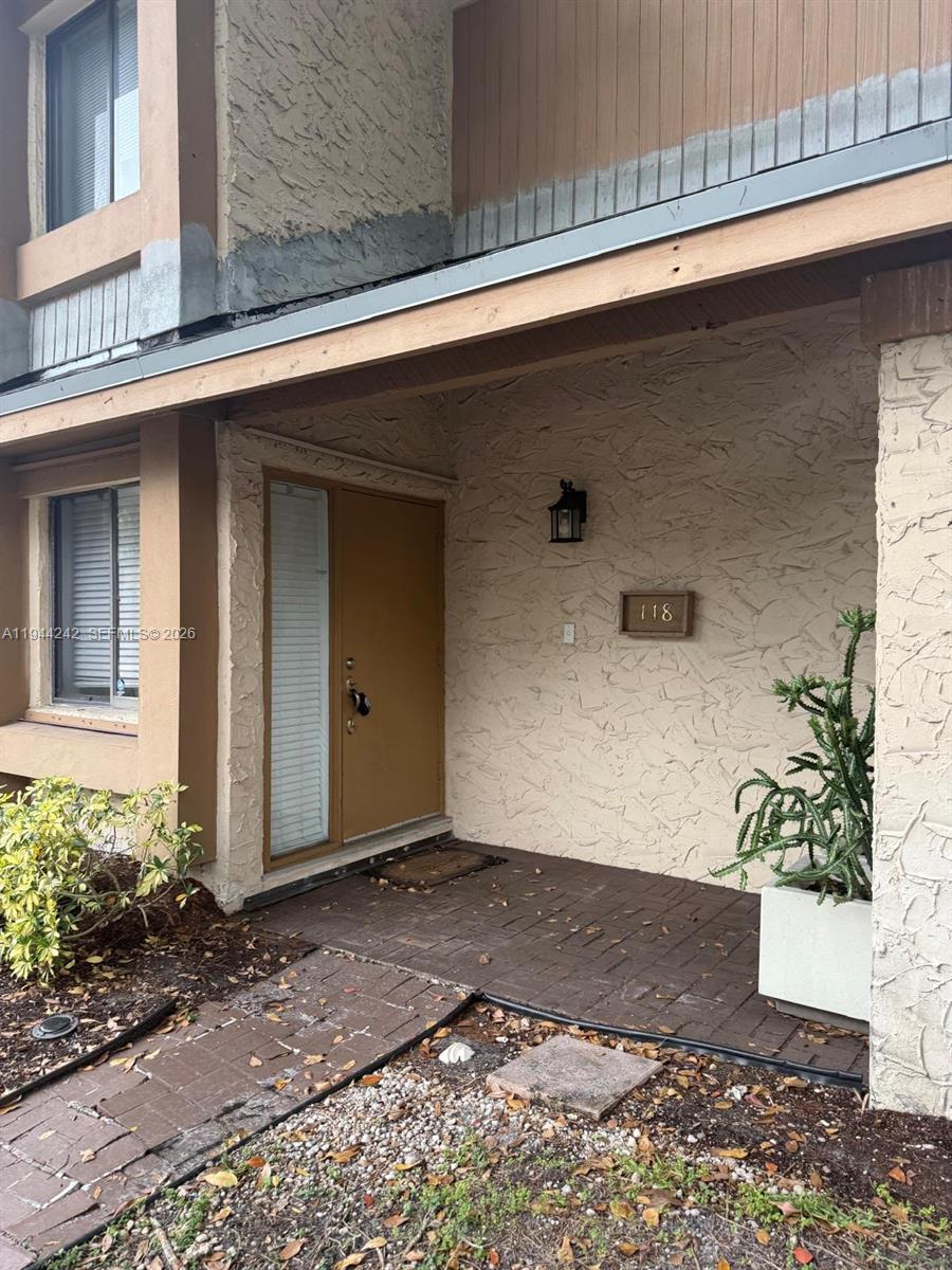WIMBLEDON AT JACARANDA CON - Residential Lease
