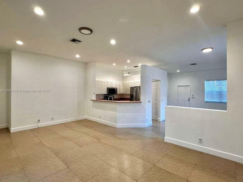 SECTOR 2- The Glades - Residential Lease