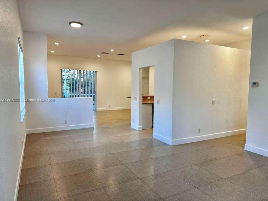 SECTOR 2- The Glades - Residential Lease