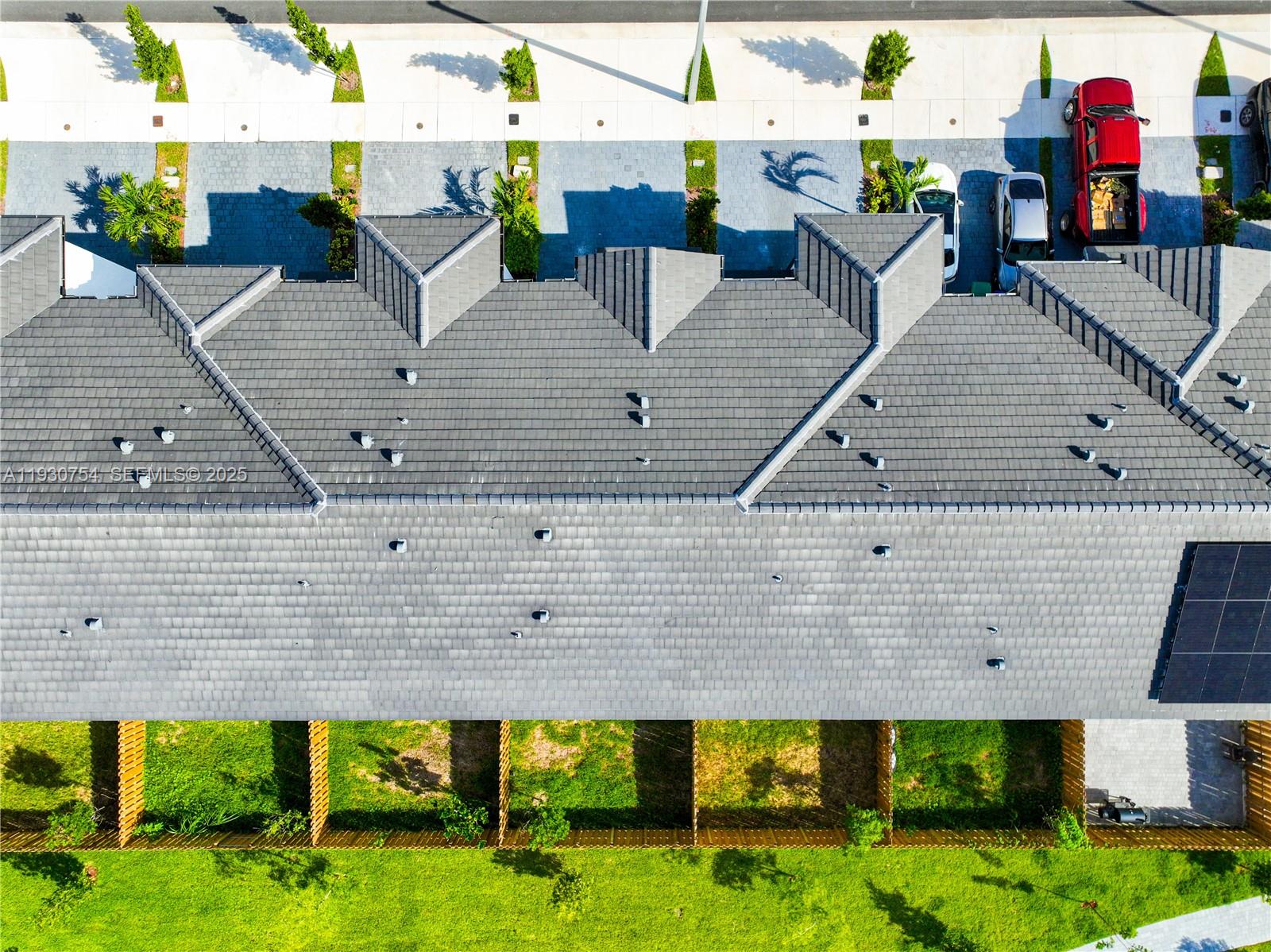 CENTURY PARK SQUARE - Residential