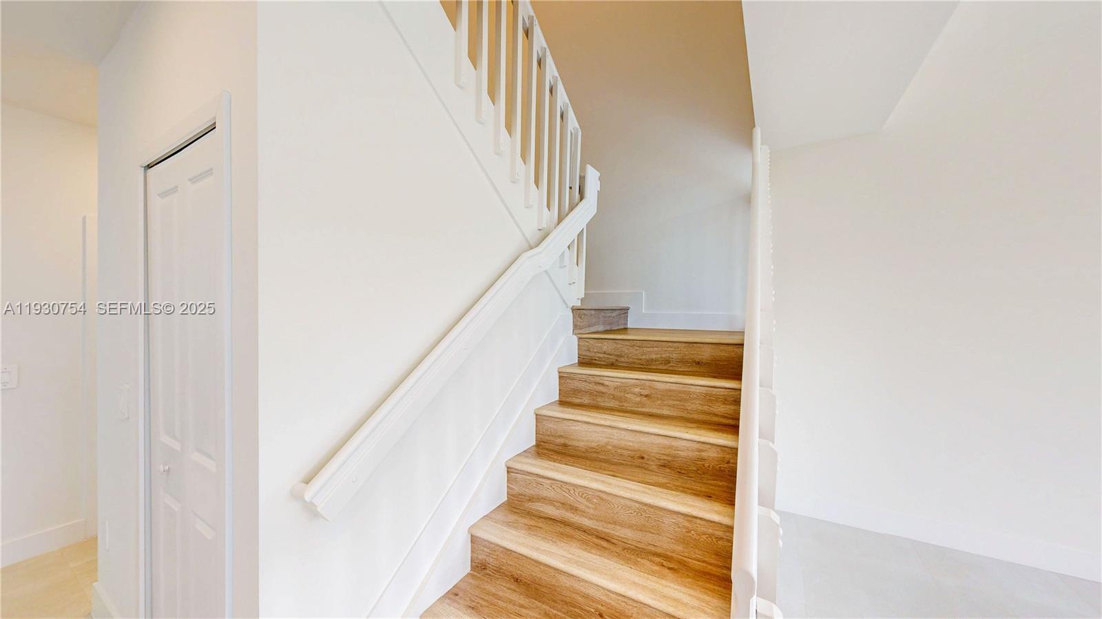 CENTURY PARK SQUARE - Residential