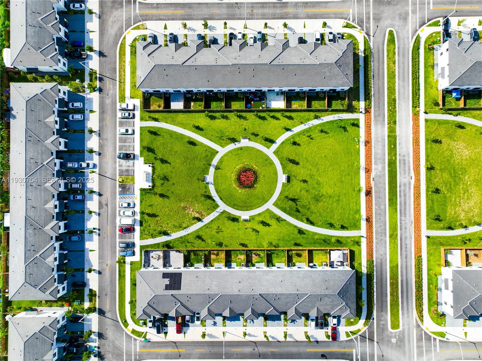 CENTURY PARK SQUARE - Residential