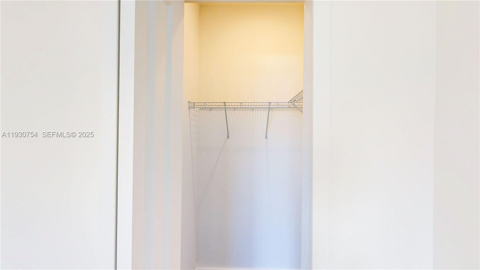 CENTURY PARK SQUARE - Residential