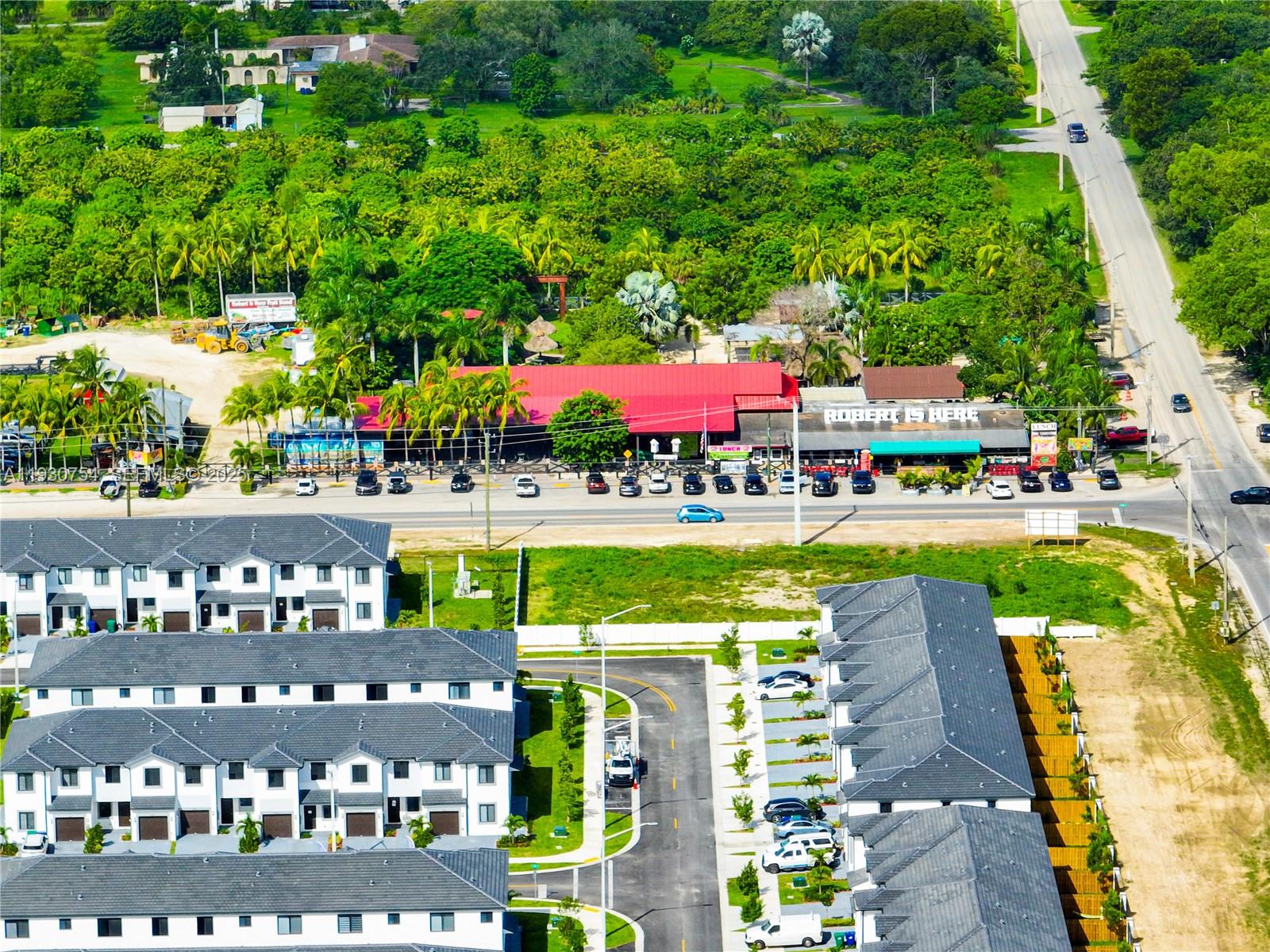 CENTURY PARK SQUARE - Residential