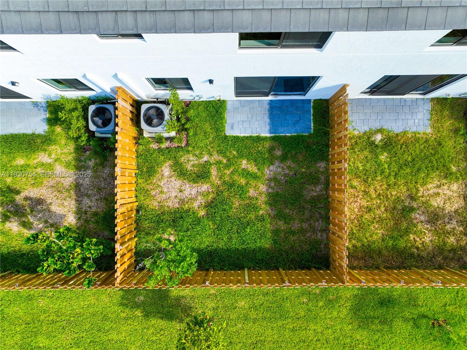 CENTURY PARK SQUARE - Residential