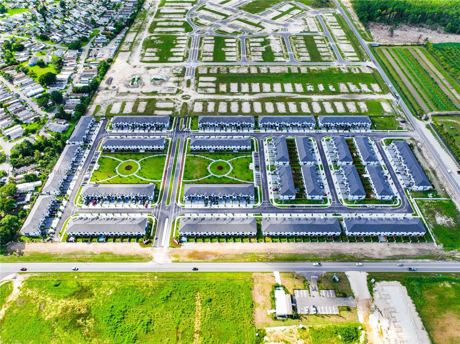 CENTURY PARK SQUARE - Residential