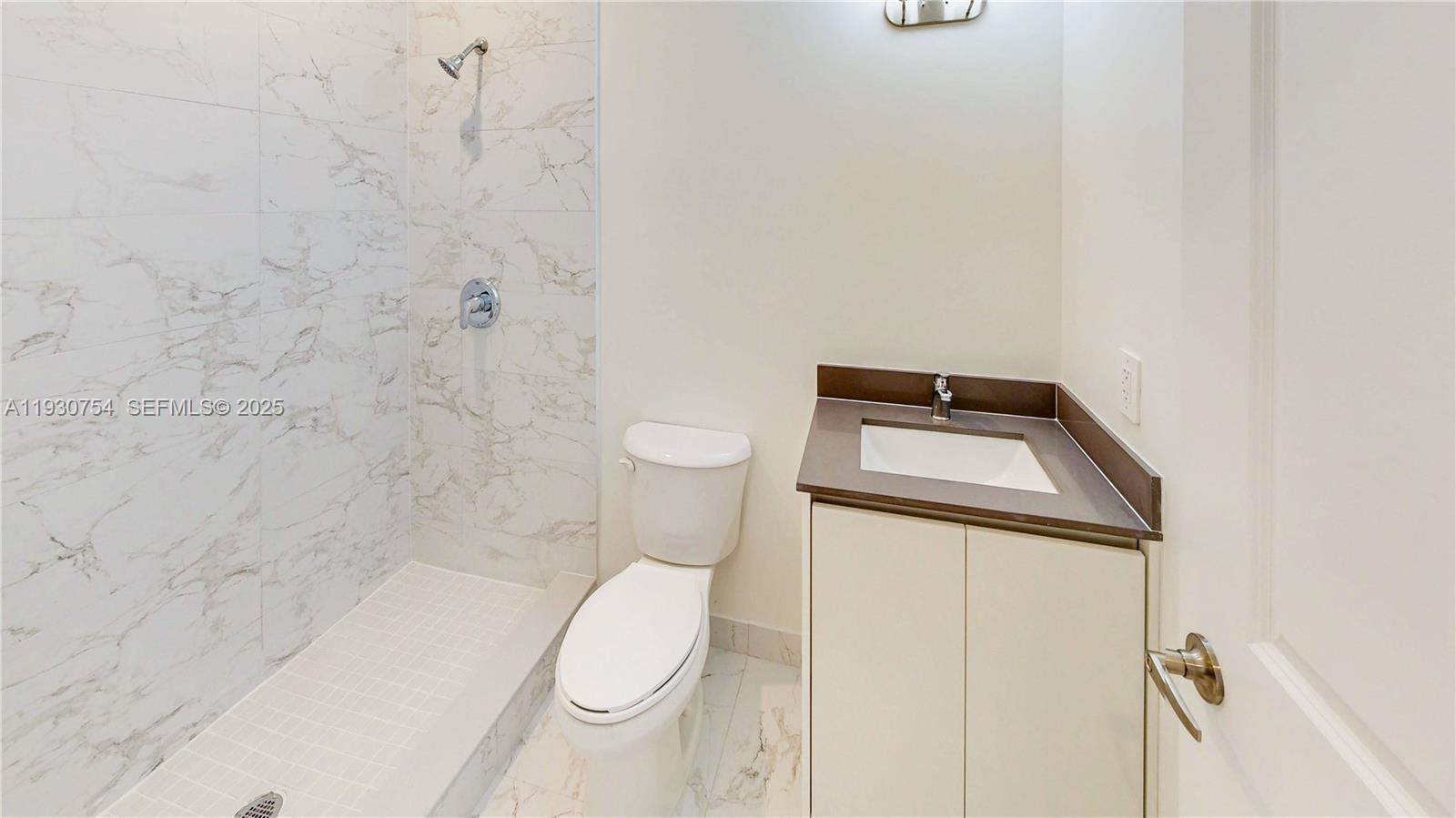 CENTURY PARK SQUARE - Residential