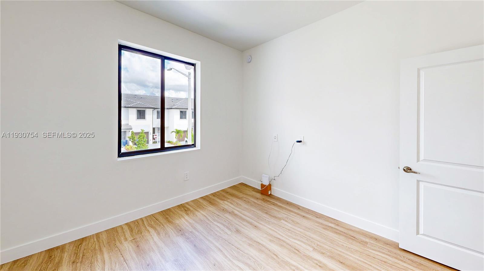 CENTURY PARK SQUARE - Residential