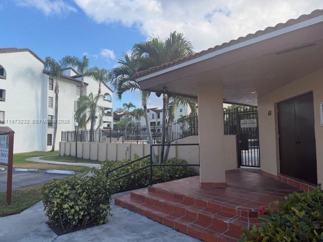 KENLAND POINTE CONDO II - Residential