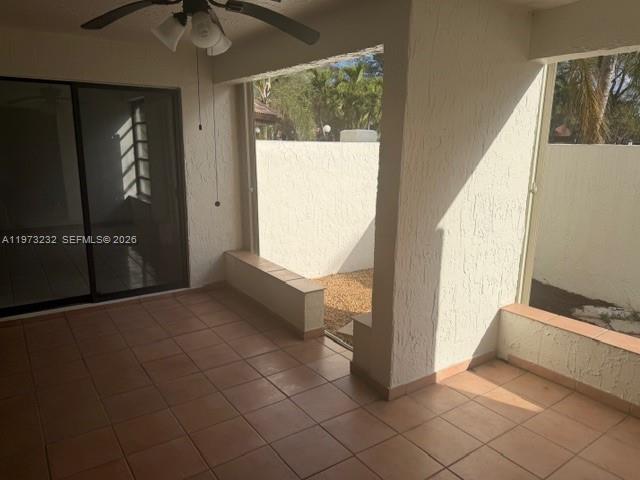 KENLAND POINTE CONDO II - Residential