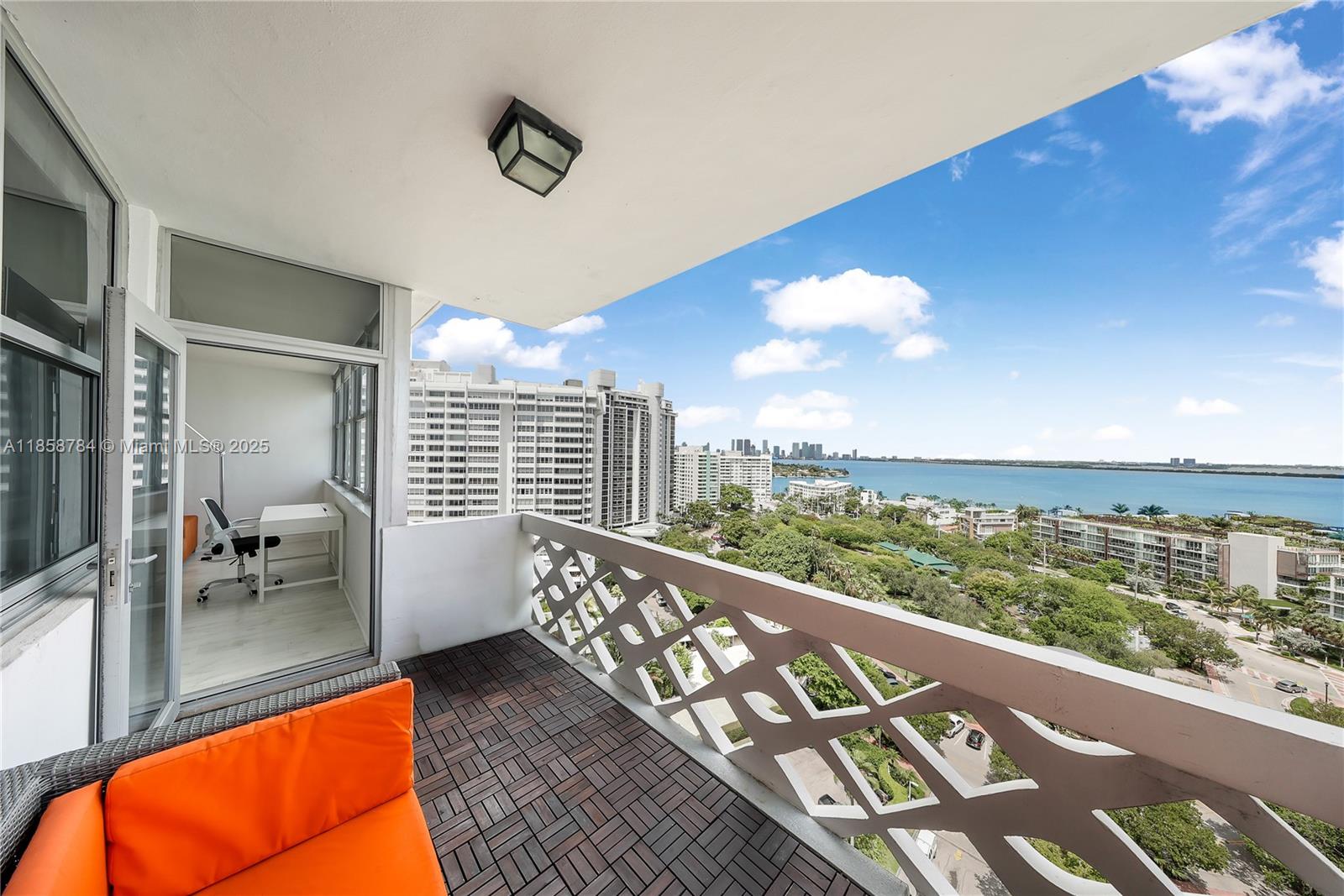 20 Island Ave 1502