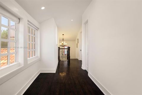 Tiny photo for 4206 Alhambra Cir, Coral Gables, FL 33146 (MLS # A11989813)