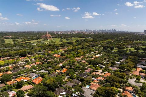 Tiny photo for 4206 Alhambra Cir, Coral Gables, FL 33146 (MLS # A11989813)