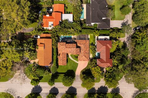 Tiny photo for 4206 Alhambra Cir, Coral Gables, FL 33146 (MLS # A11989813)