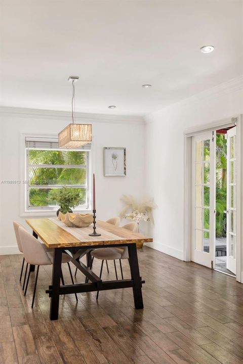 Tiny photo for 4206 Alhambra Cir, Coral Gables, FL 33146 (MLS # A11989813)