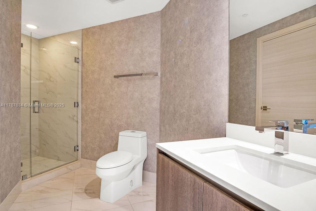 801 SMA RESIDENCE CONDO - Residential