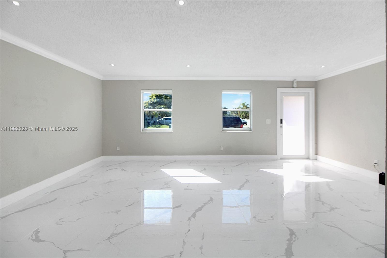 AVOCADO VILLAS - Residential