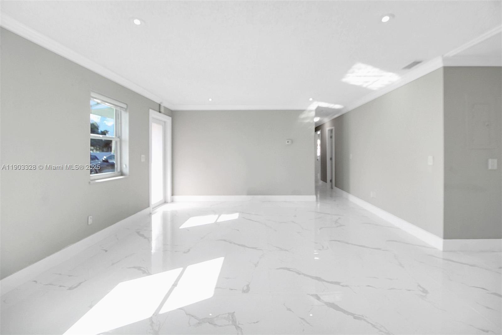 AVOCADO VILLAS - Residential