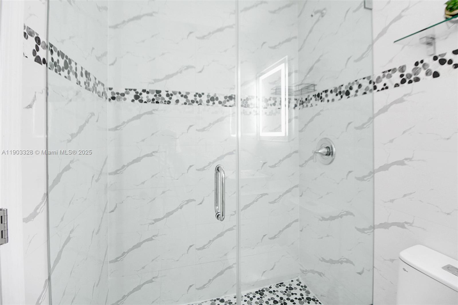 AVOCADO VILLAS - Residential