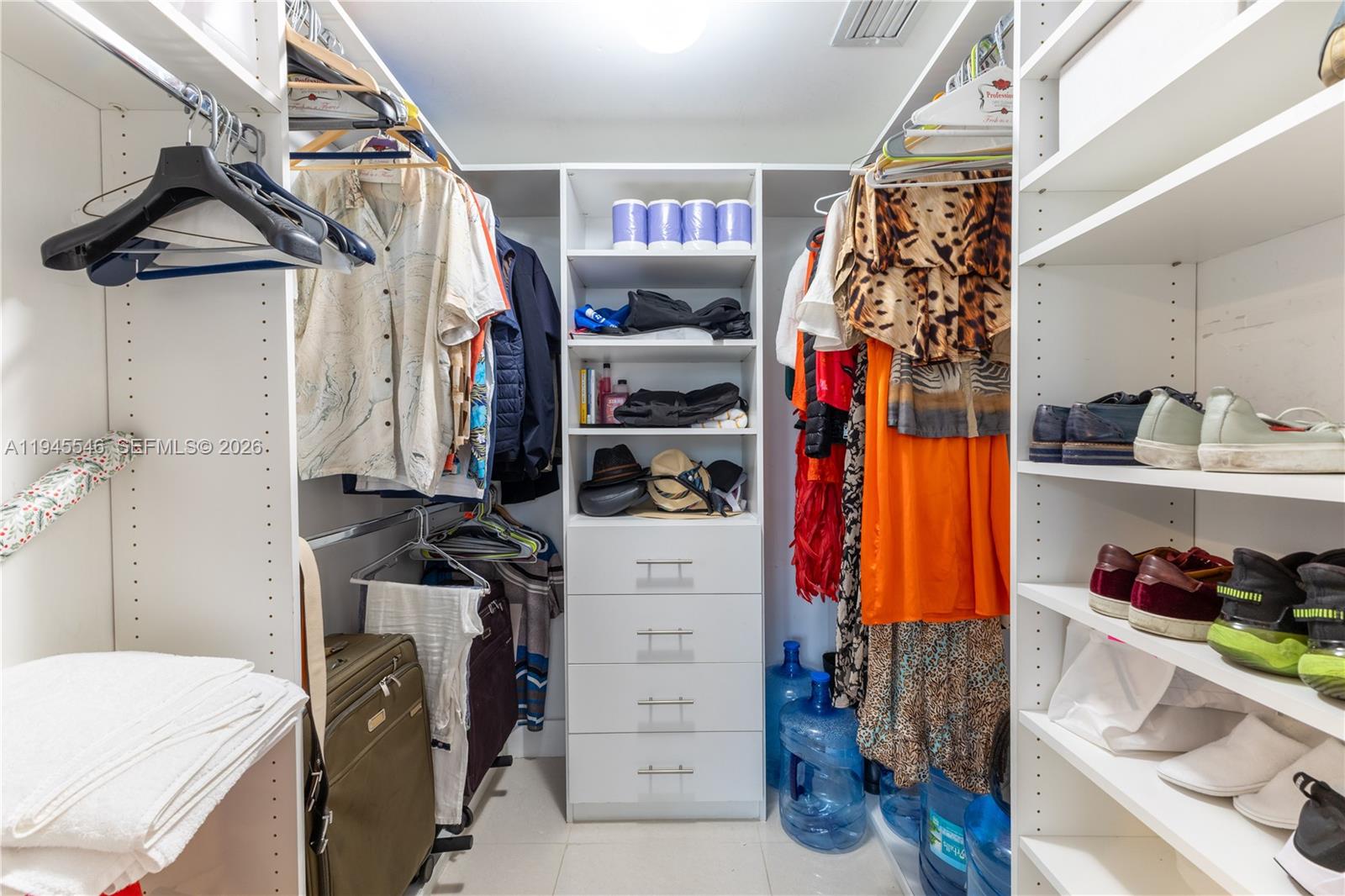 ICONBRICKELL CONDO NO 1 - Residential