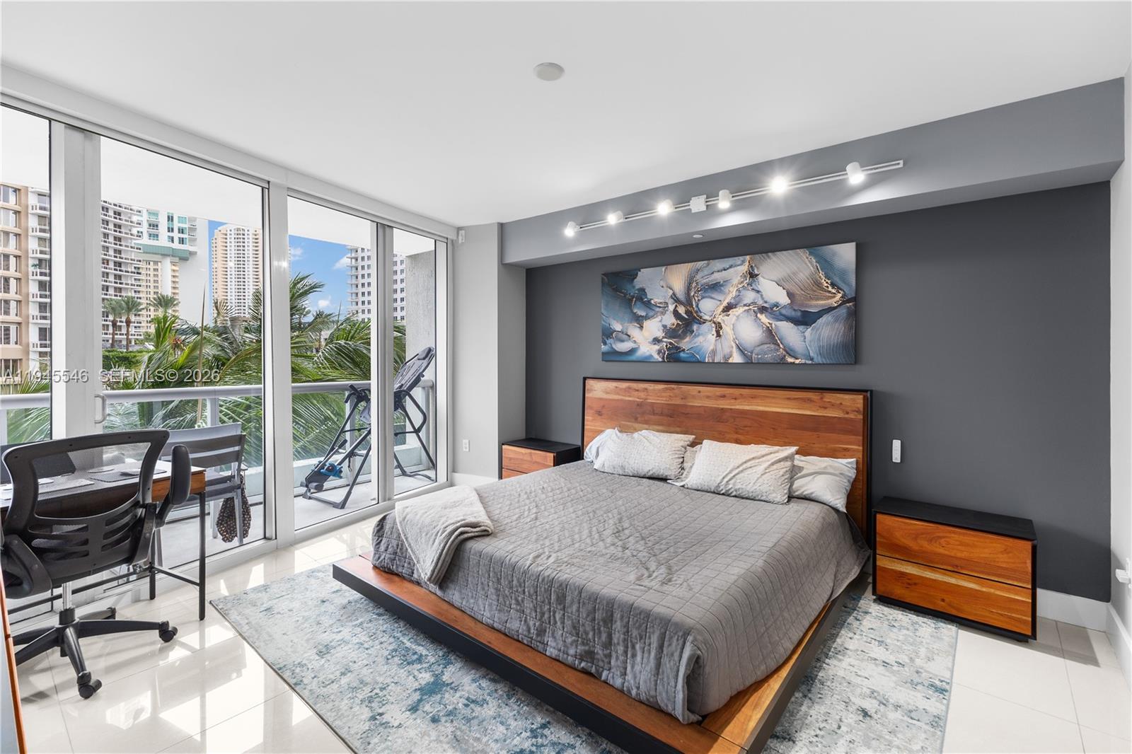 ICONBRICKELL CONDO NO 1 - Residential