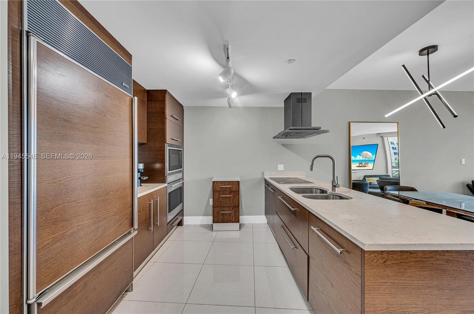 ICONBRICKELL CONDO NO 1 - Residential