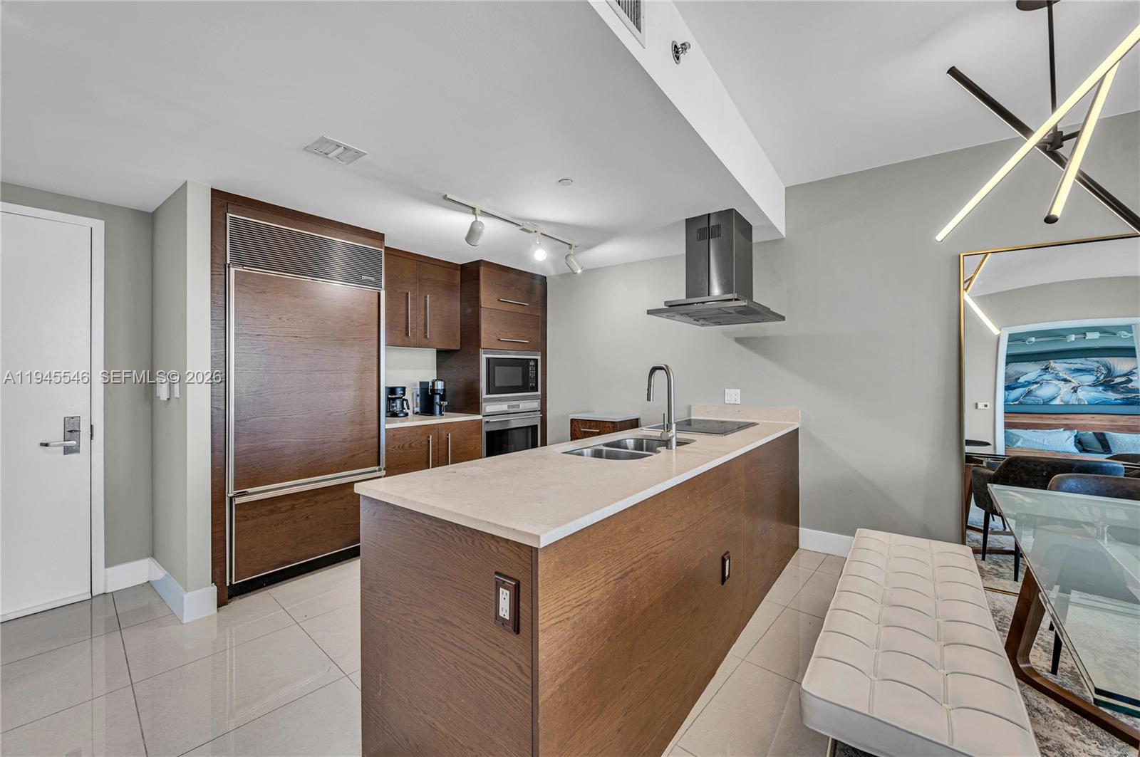 ICONBRICKELL CONDO NO 1 - Residential