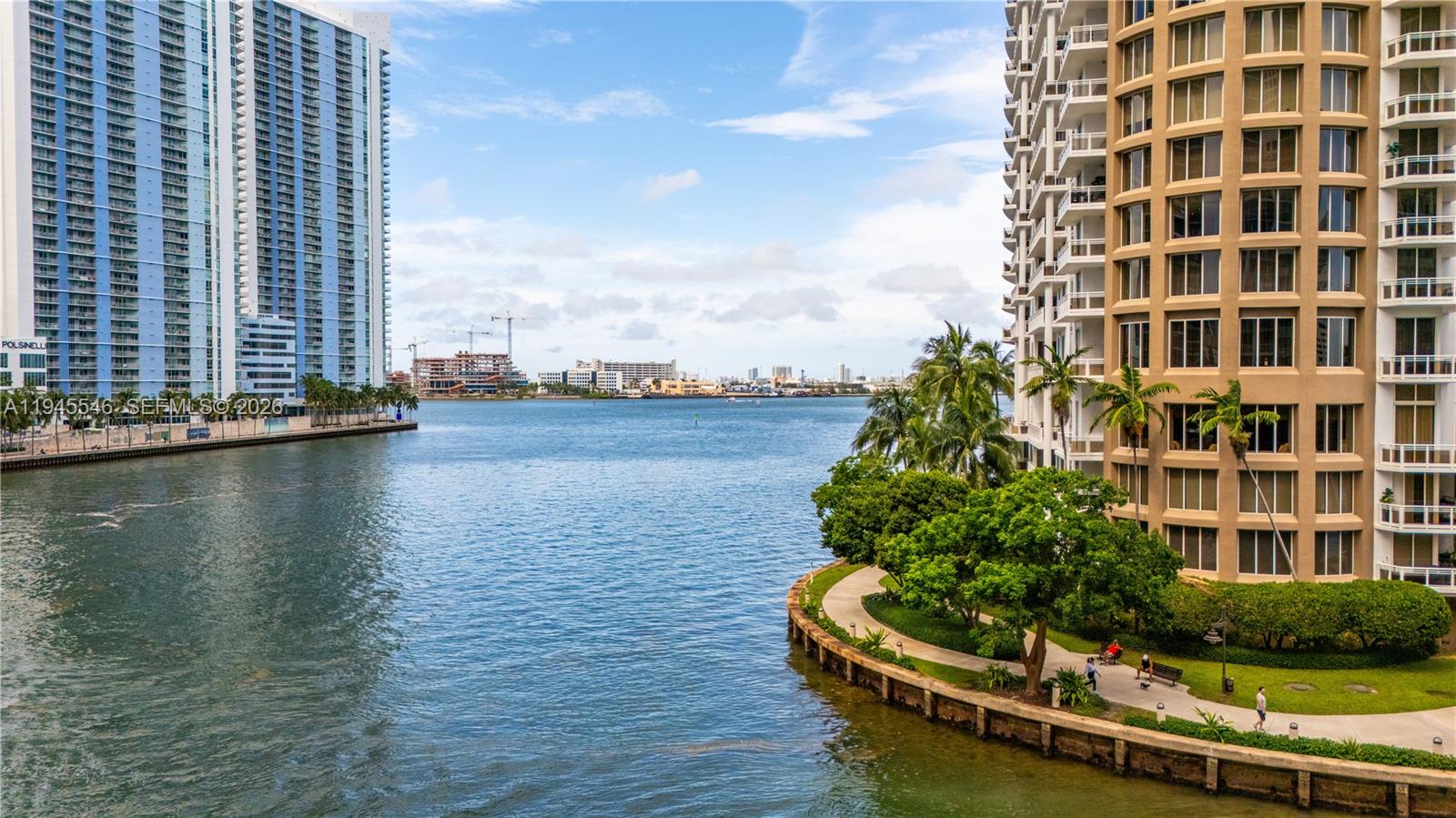 ICONBRICKELL CONDO NO 1 - Residential