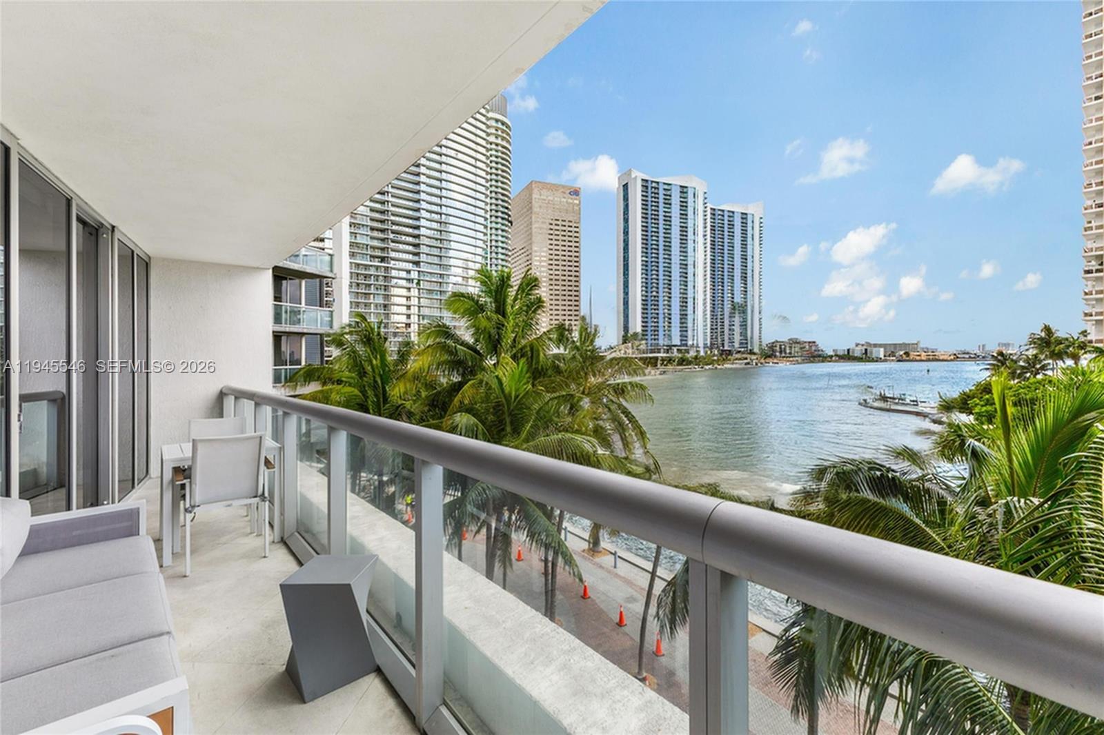 ICONBRICKELL CONDO NO 1 - Residential