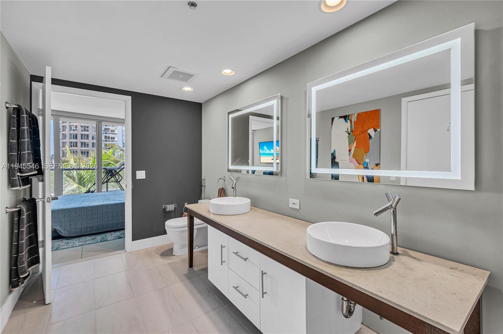 ICONBRICKELL CONDO NO 1 - Residential