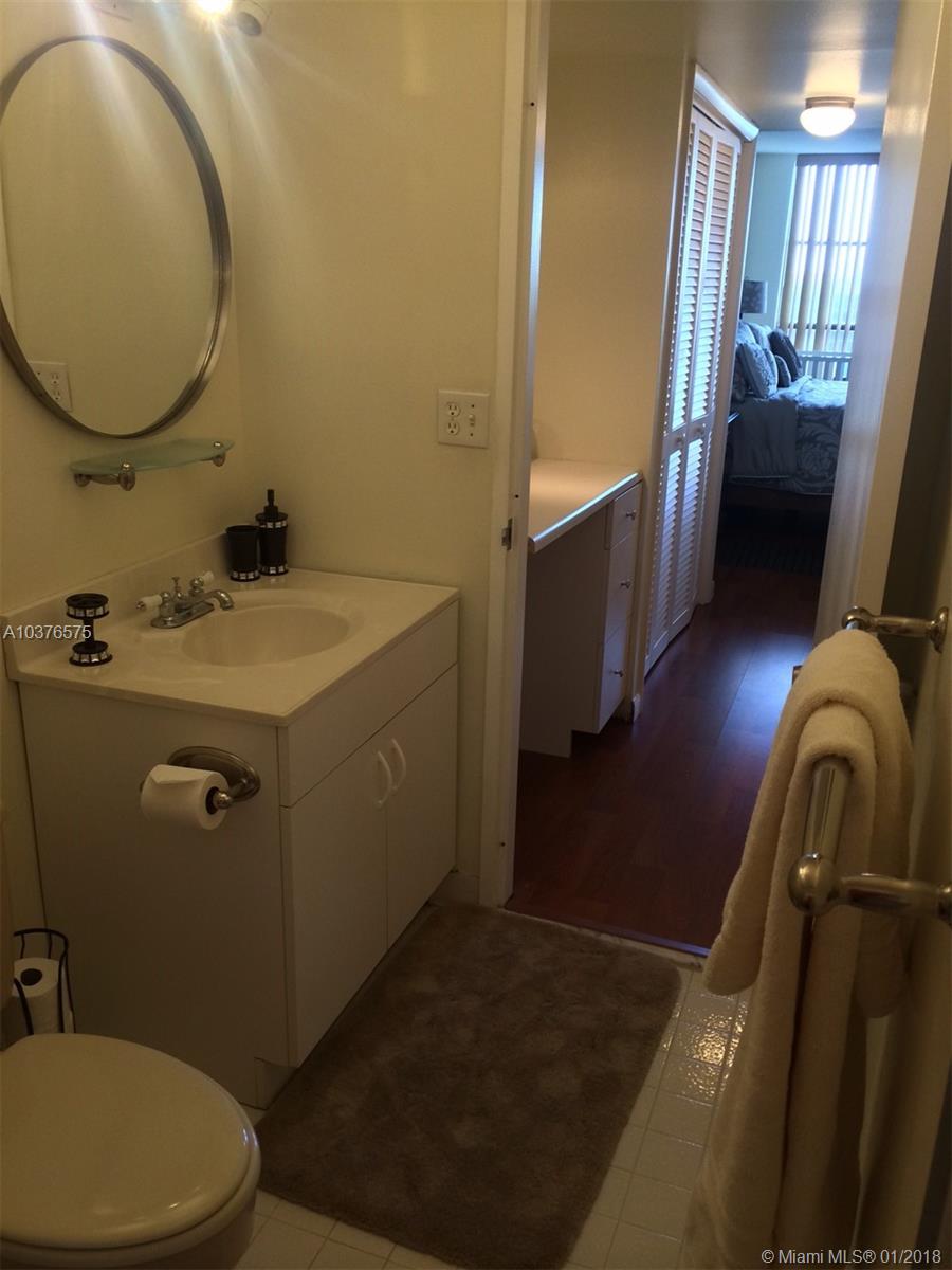 OLYMPUS CONDO PH A - Residential Lease