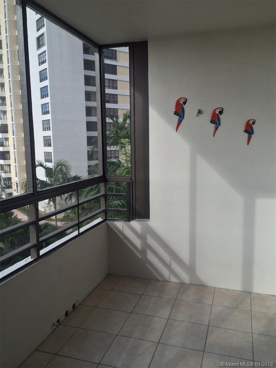 OLYMPUS CONDO PH A - Residential Lease