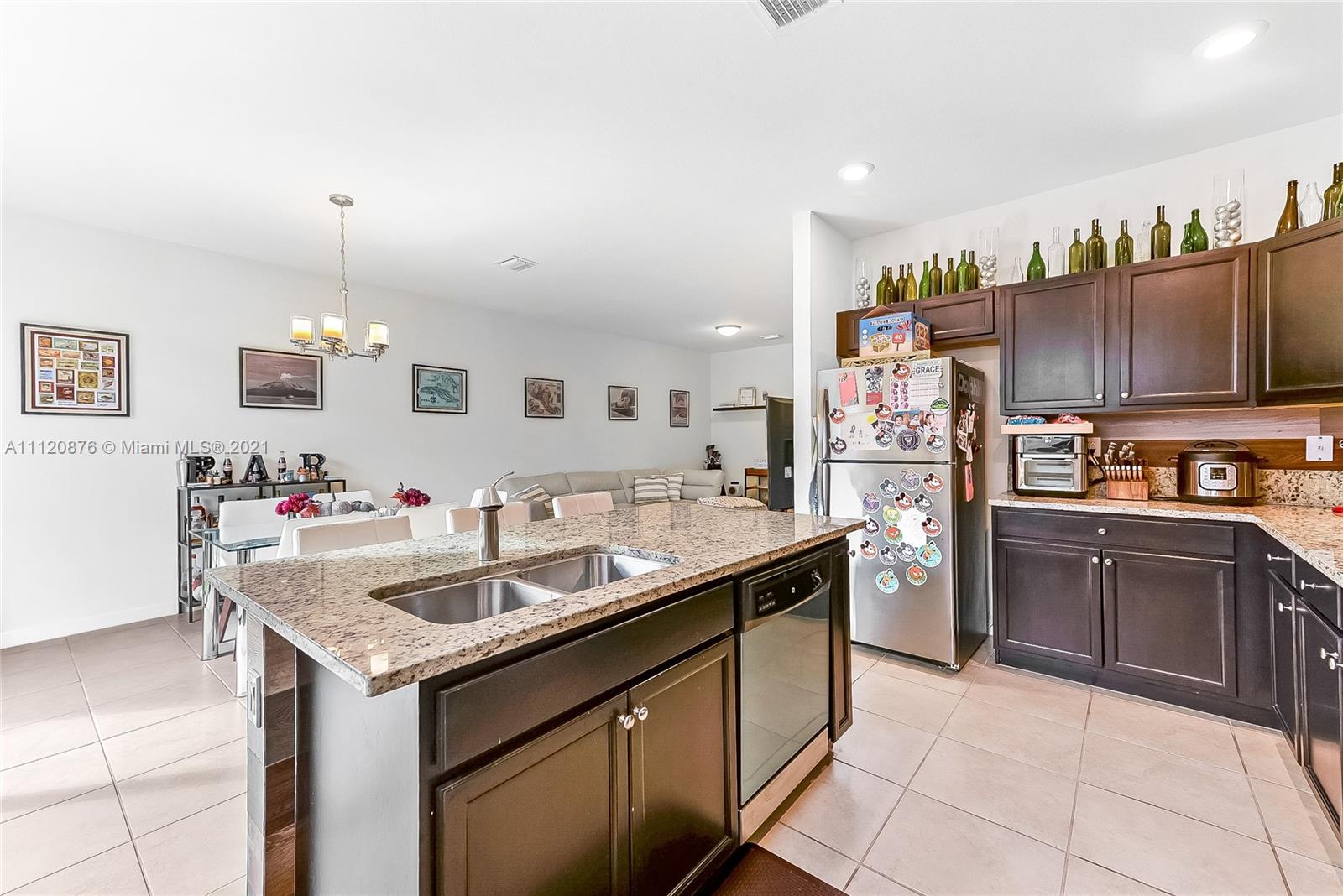 COCO PALM ESTATES - Residential