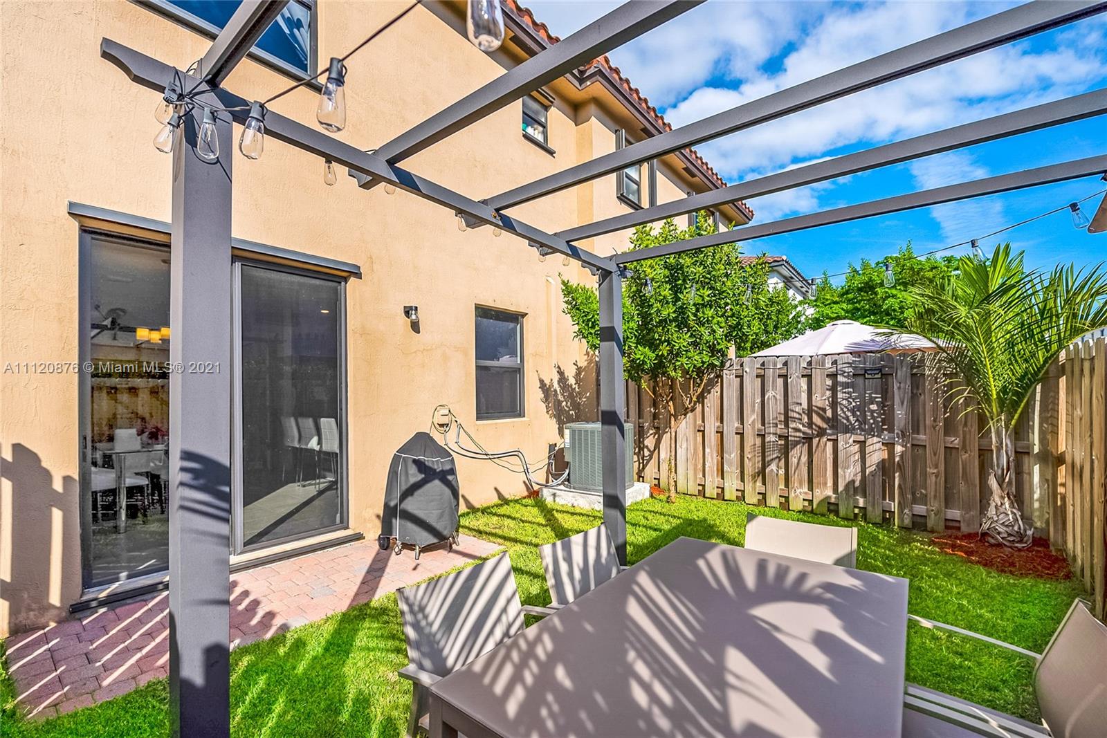 COCO PALM ESTATES - Residential