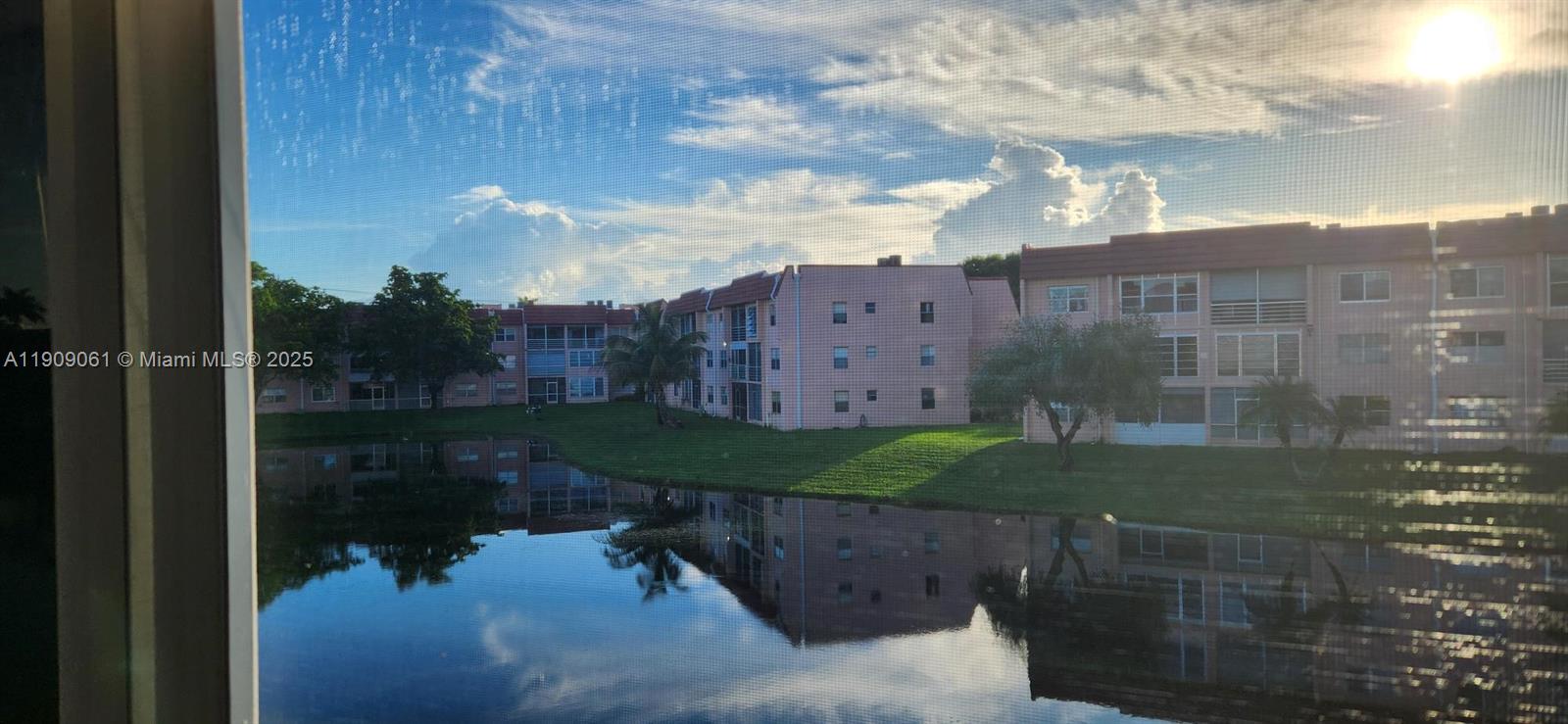 SUNRISE LAKES 139 CONDO - Residential