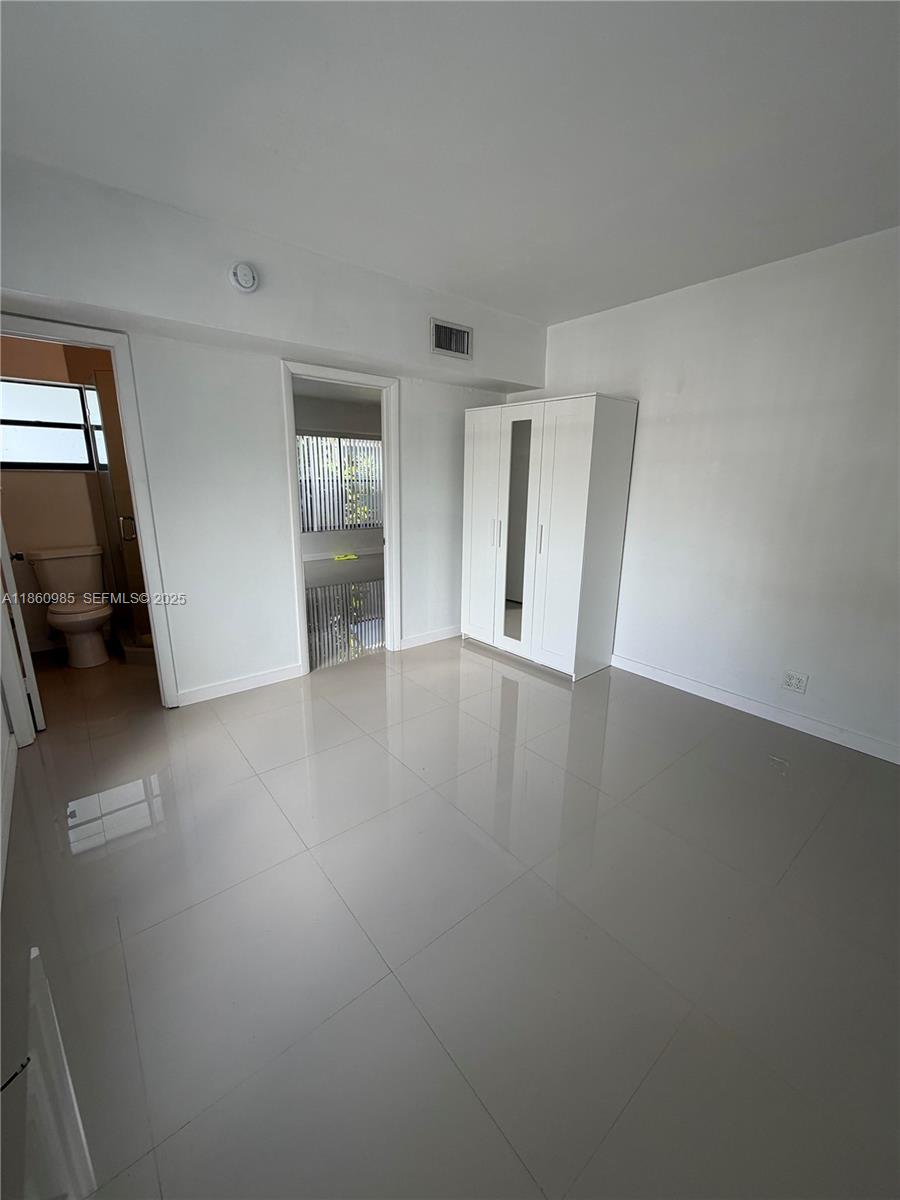 UNIVERSITY VILLAGE EAST I - Residential