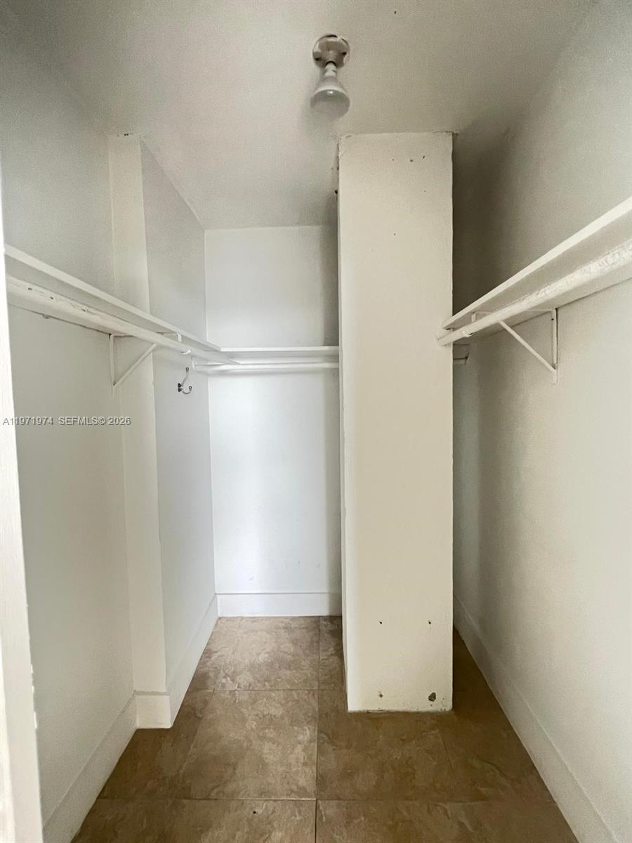 KEYSTONE TOWERS CONDO - Residential Lease