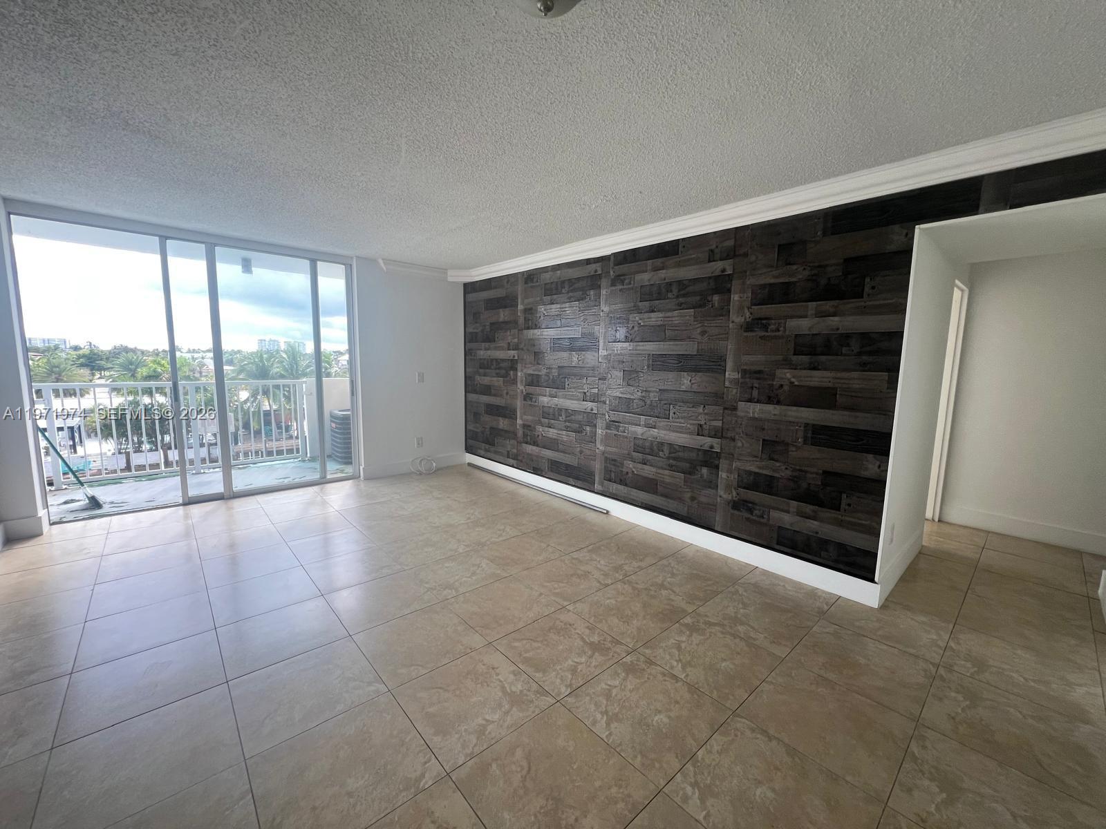 KEYSTONE TOWERS CONDO - Residential Lease