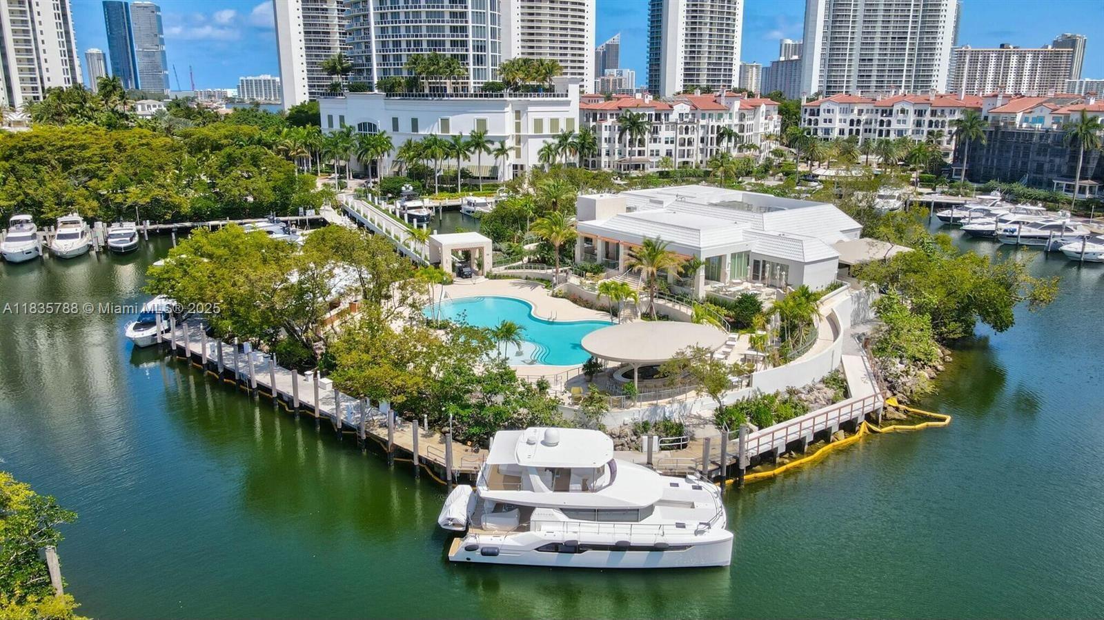 BELLINI AT WILLIAMS ISLAN - Residential