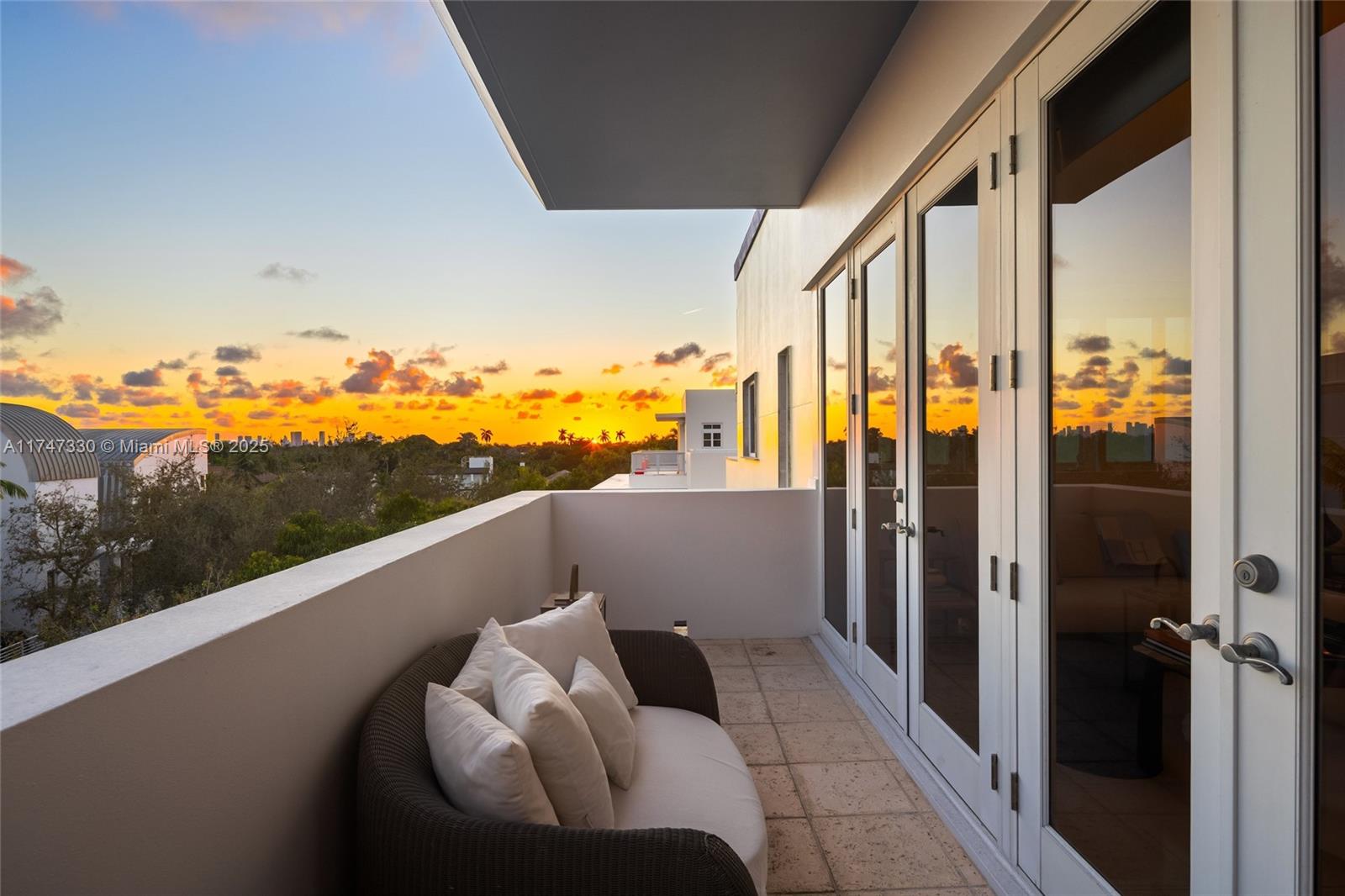 AQUA AT ALLISON ISLAND - Residential