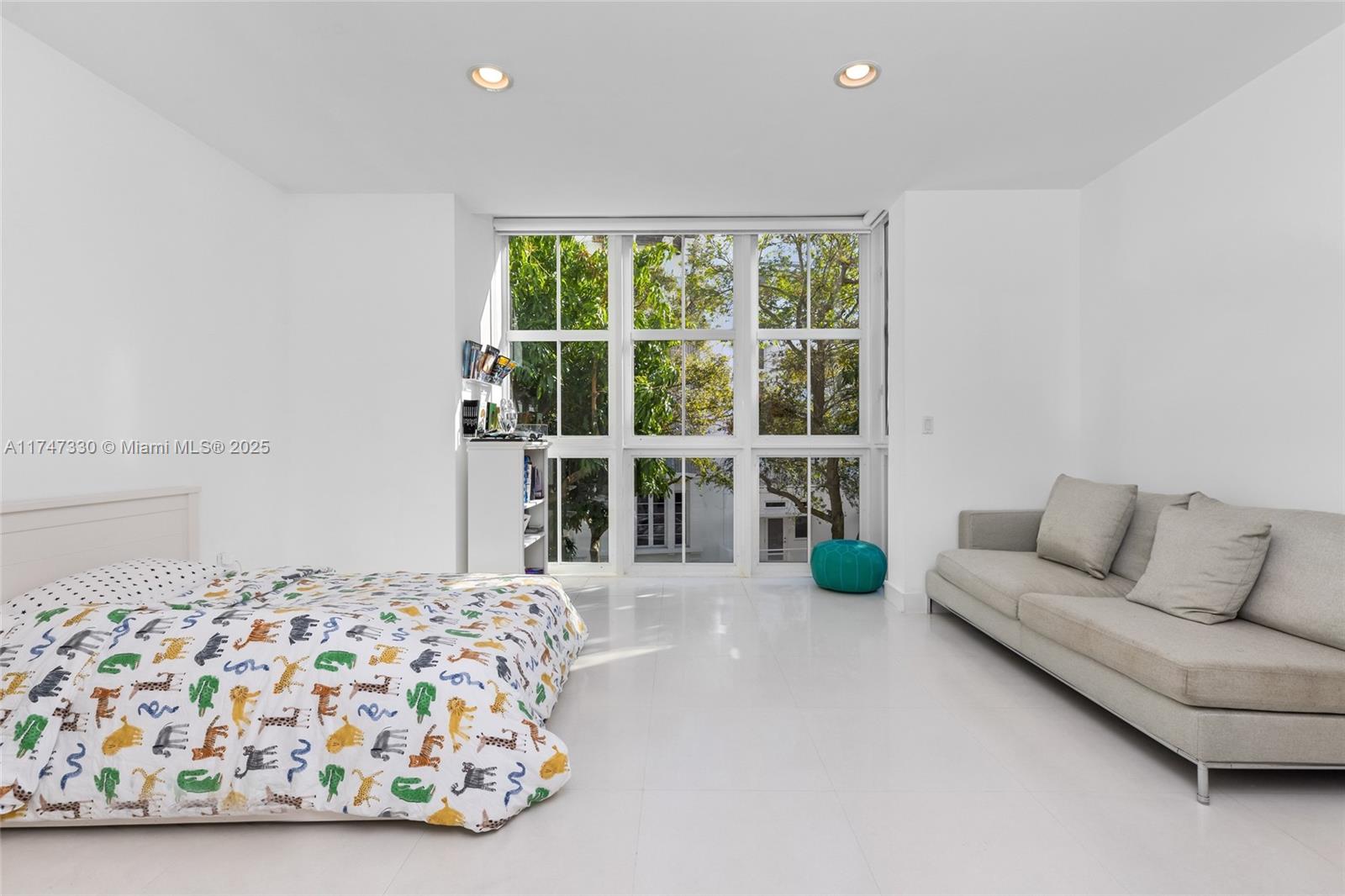 AQUA AT ALLISON ISLAND - Residential
