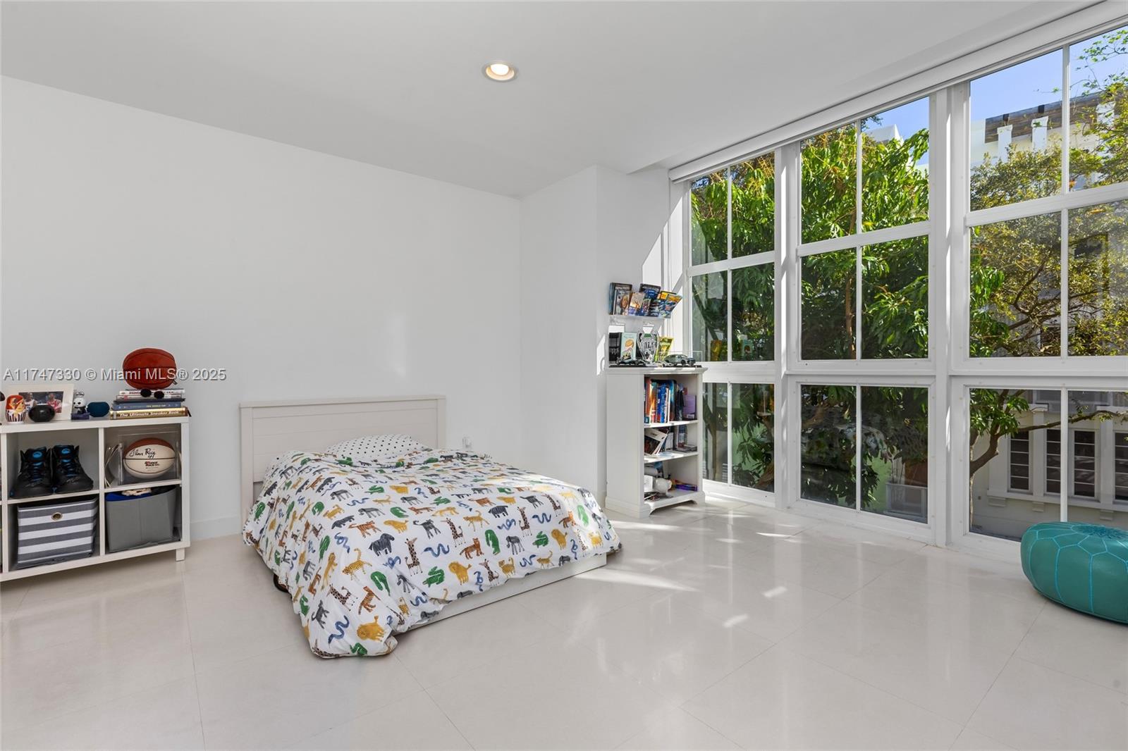 AQUA AT ALLISON ISLAND - Residential