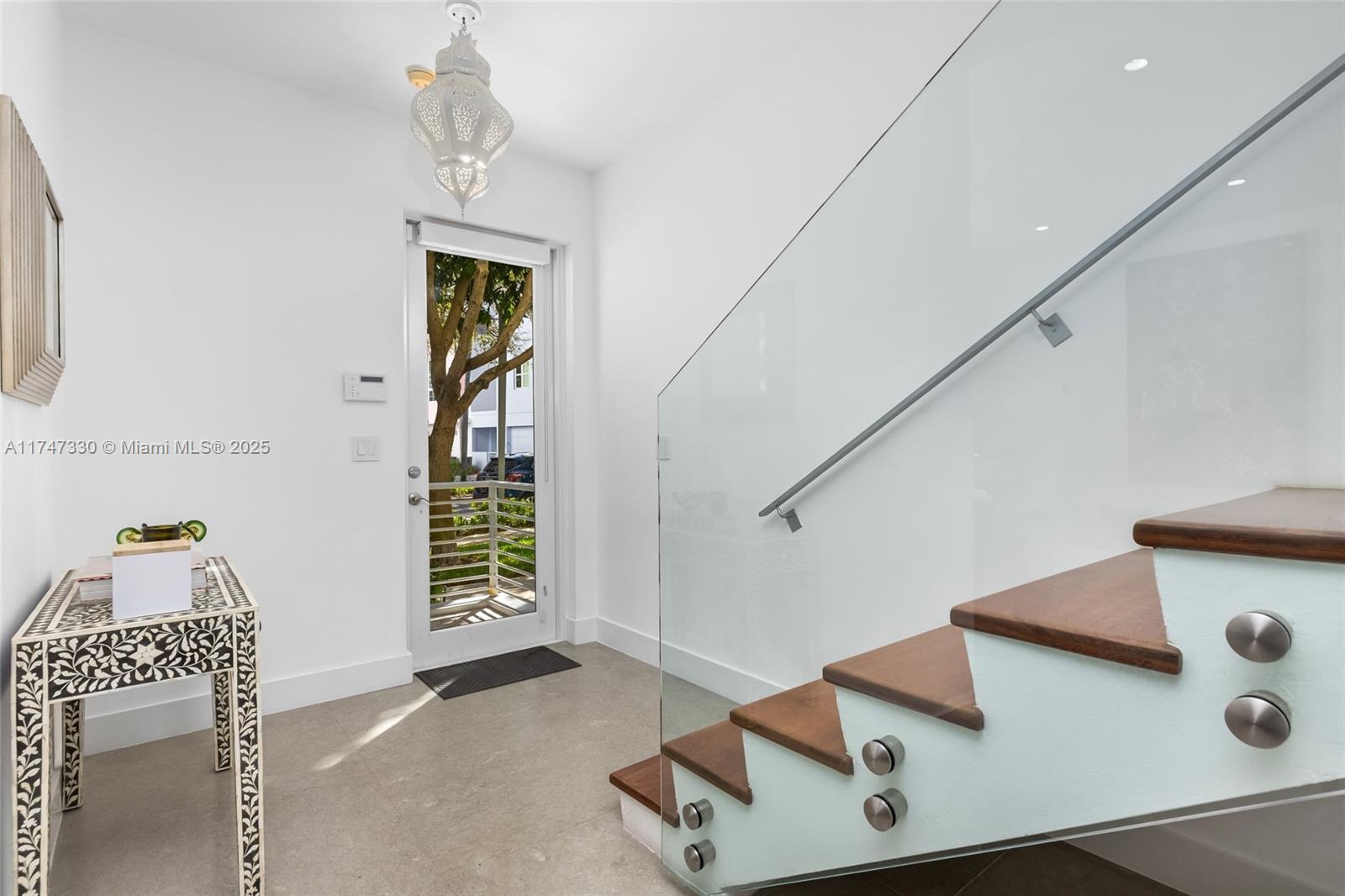 211 Water Way 211