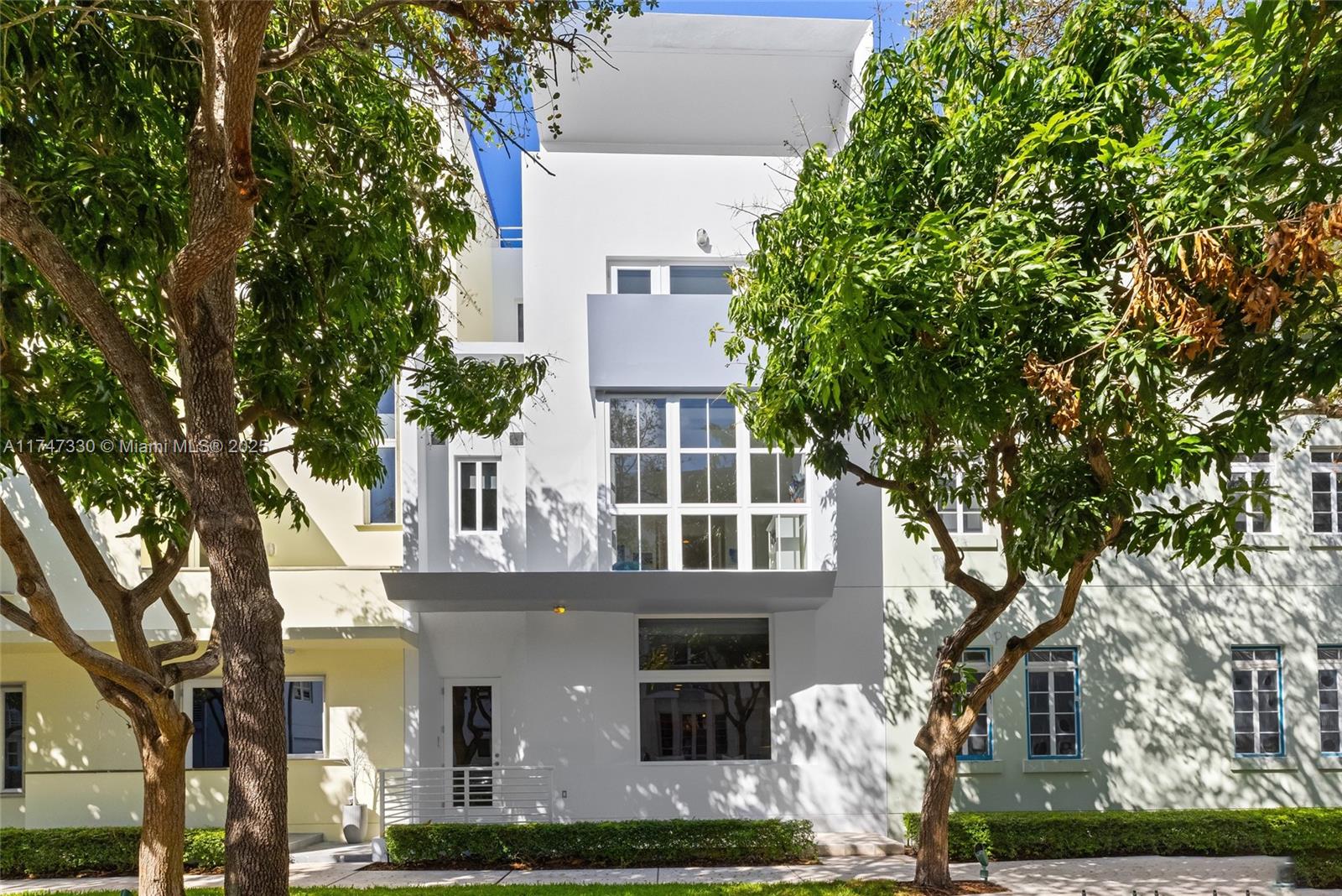 AQUA AT ALLISON ISLAND - Residential