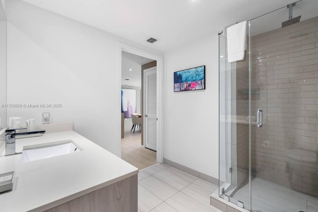 4010 SOUTH OCEAN CONDO - Residential