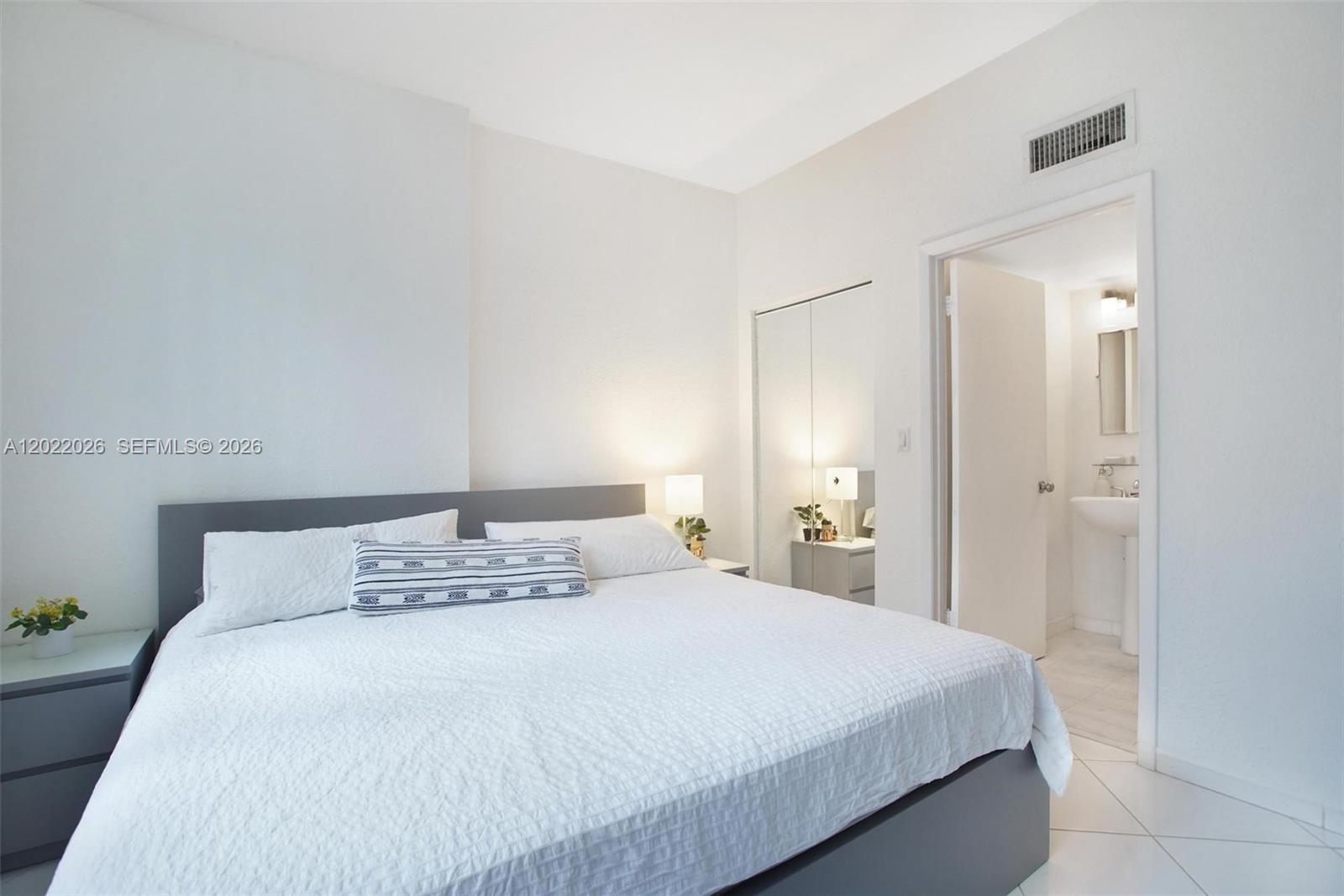 BRICKELL KEY II CONDO - Residential