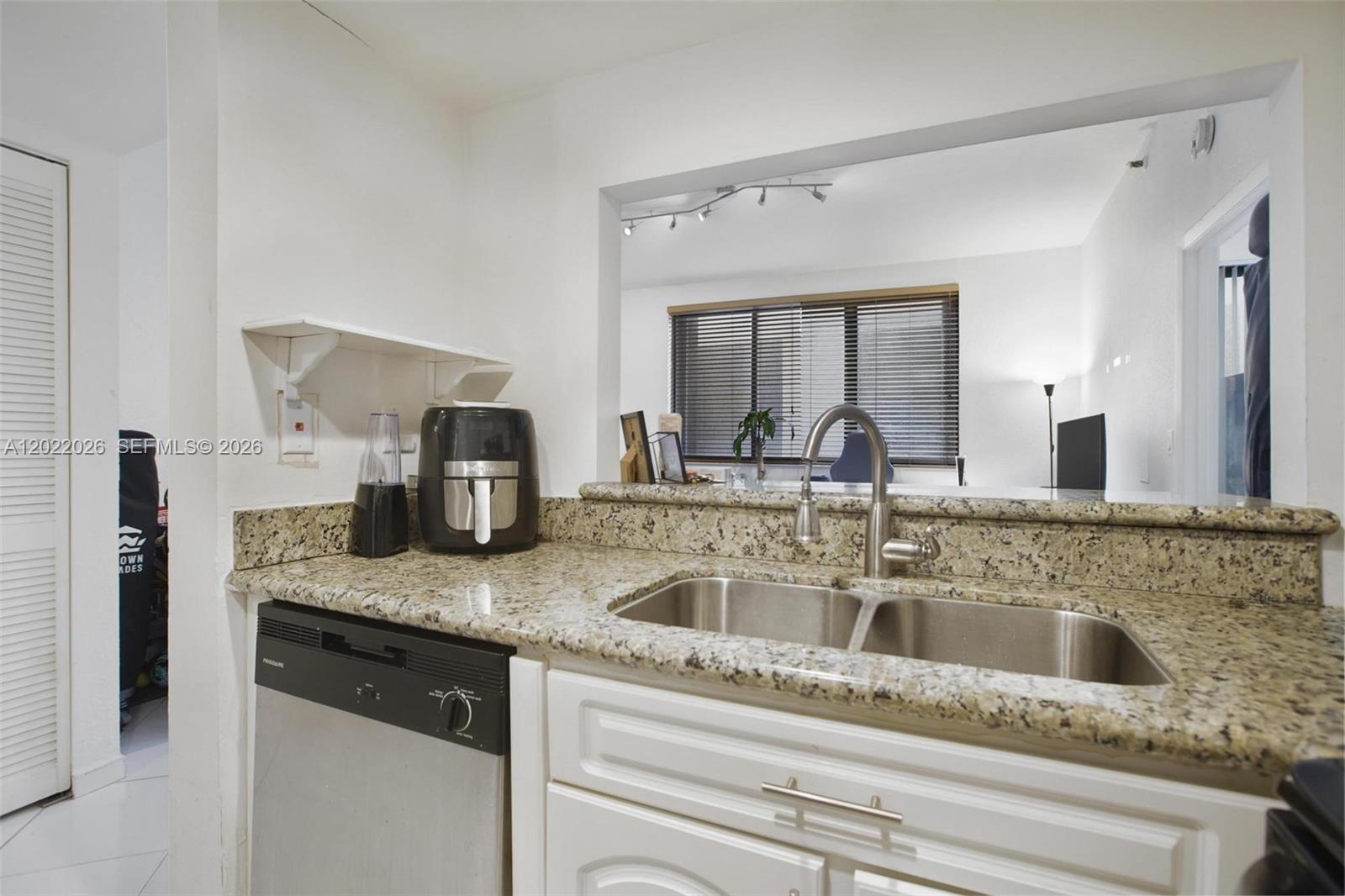 BRICKELL KEY II CONDO - Residential