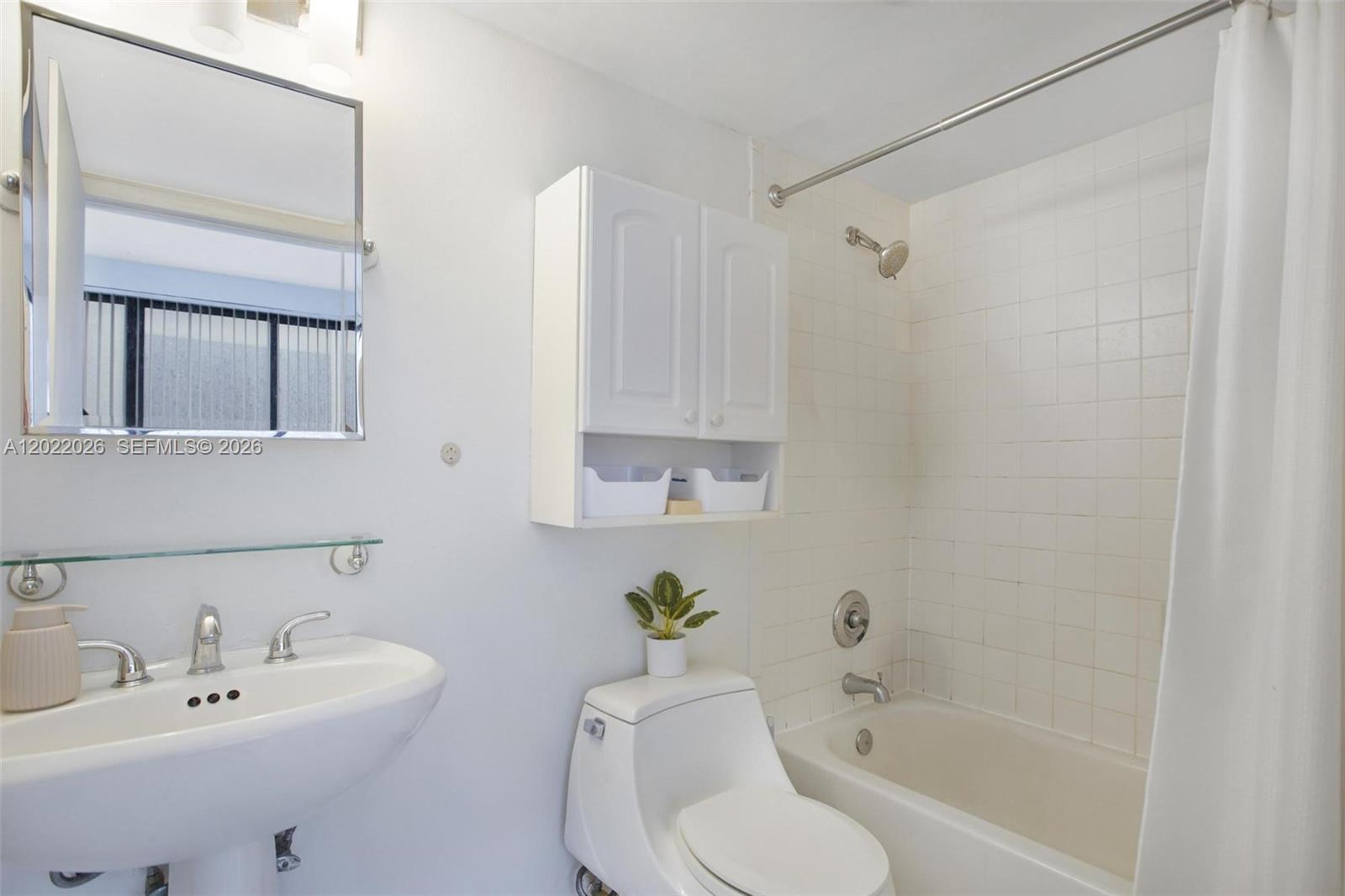 BRICKELL KEY II CONDO - Residential