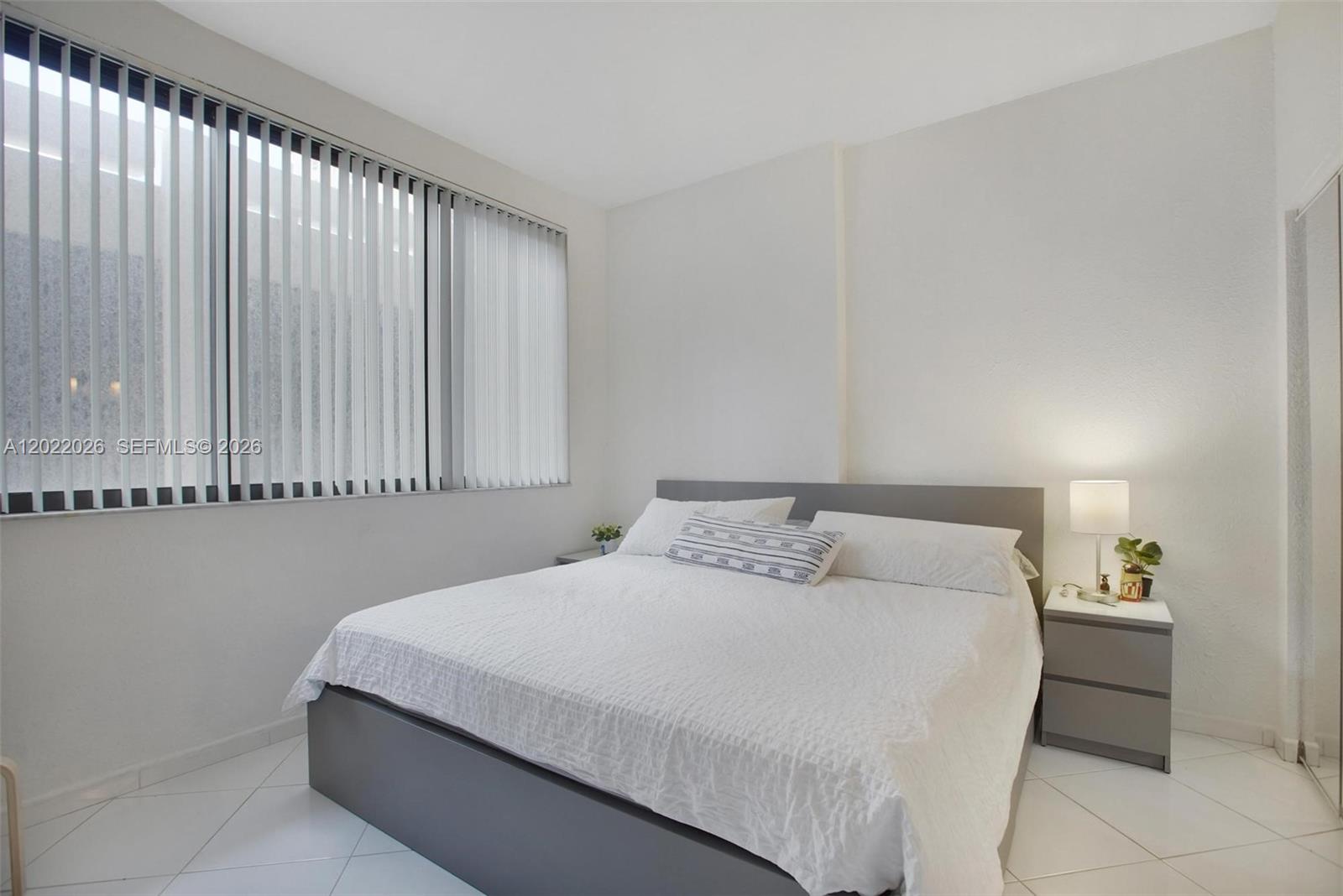BRICKELL KEY II CONDO - Residential